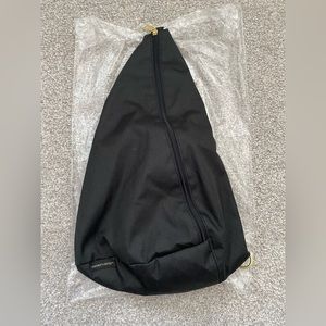 *BRAND NEW* all black Logan and Lenora sling bag with adjustable strap